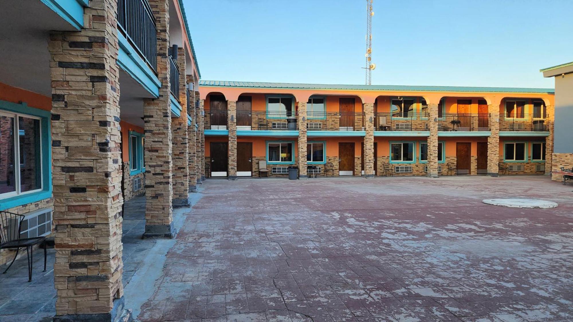 B&J Hotel And Apartments Pecos Exterior foto